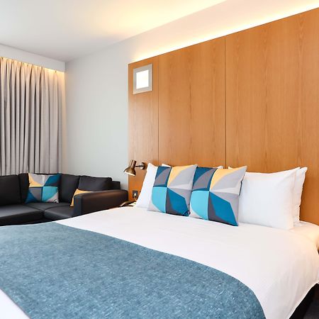 Holiday Inn Bournemouth By Ihg Exterior photo