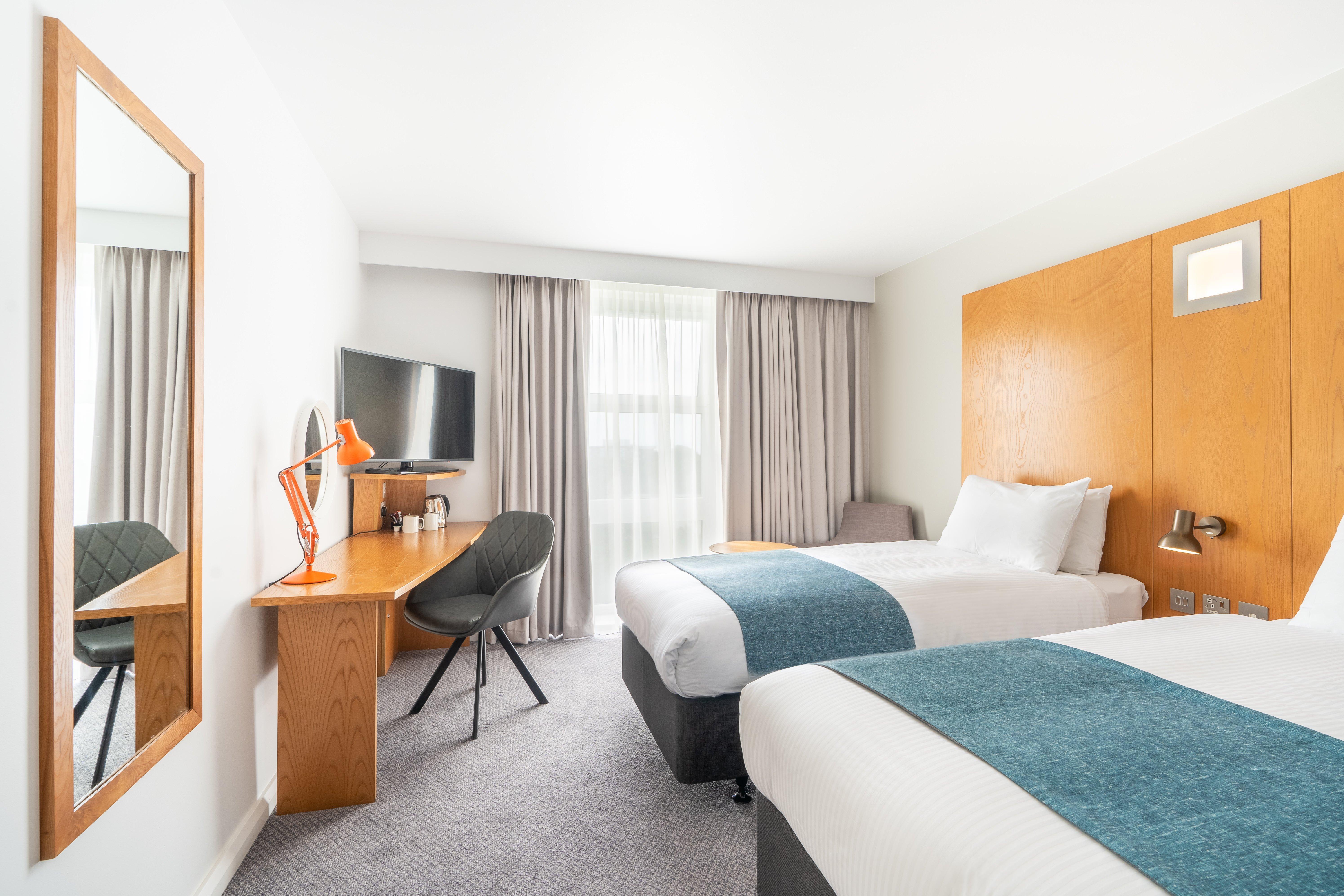 Holiday Inn Bournemouth By Ihg Exterior photo