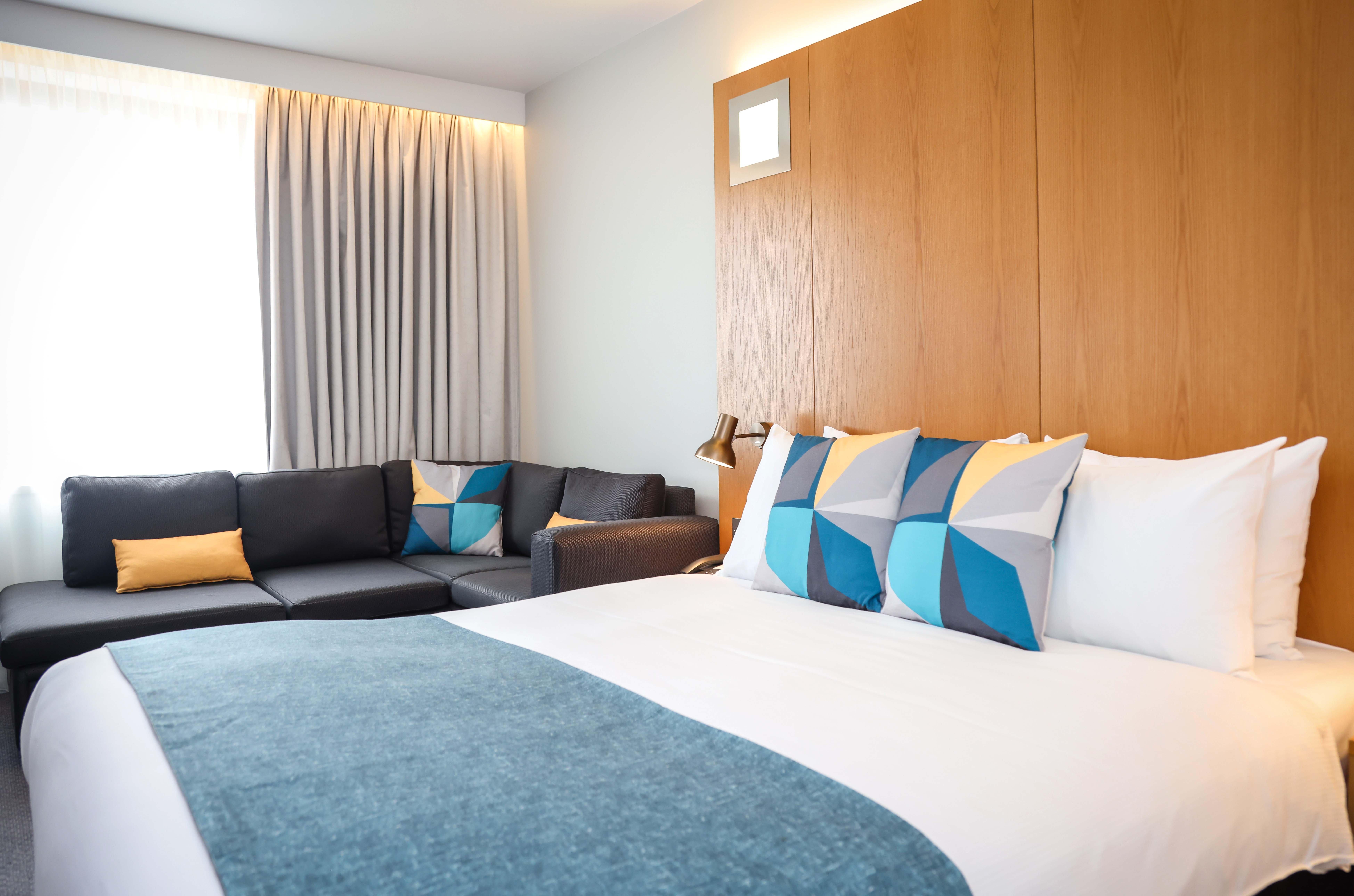 Holiday Inn Bournemouth By Ihg Exterior photo