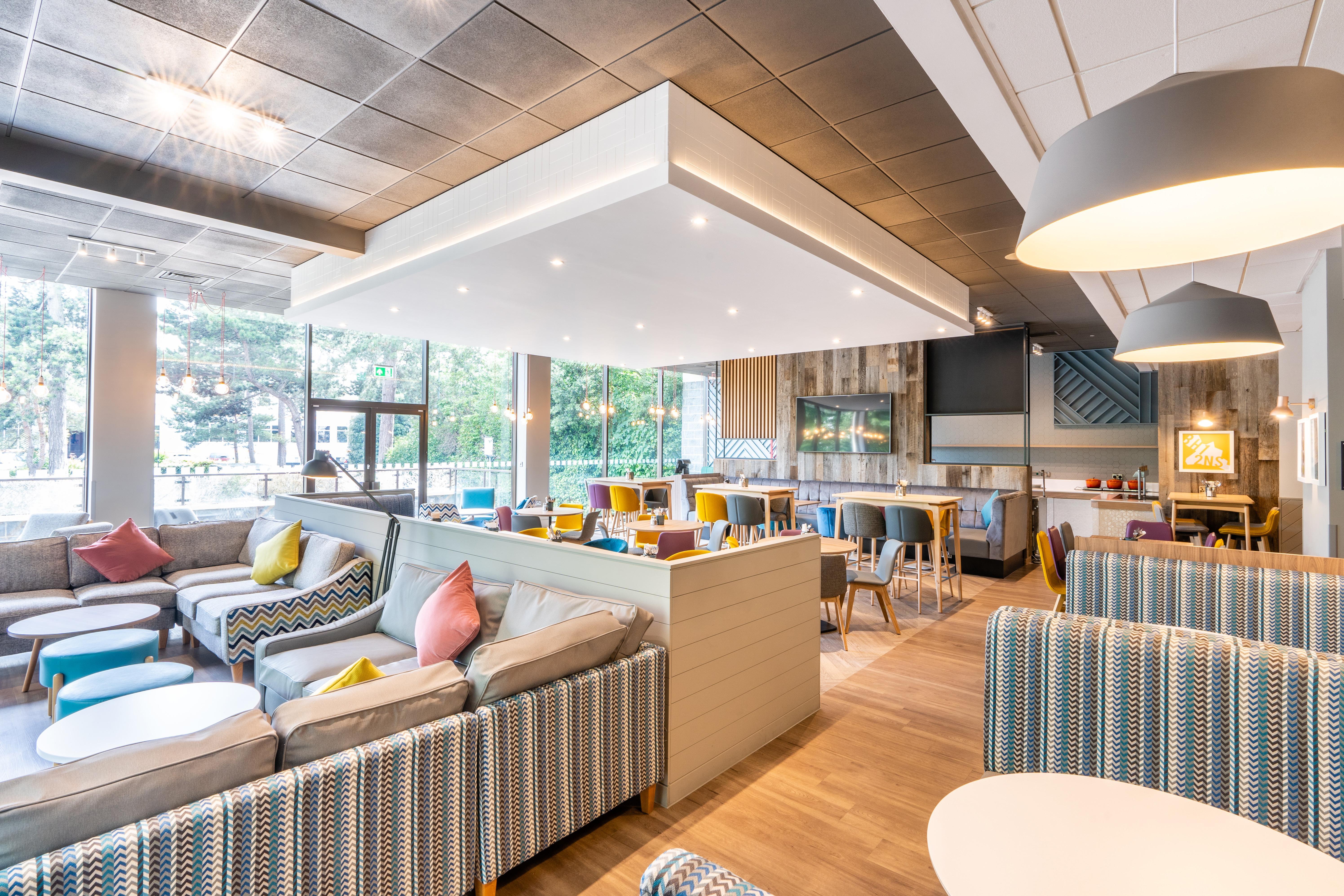 Holiday Inn Bournemouth By Ihg Exterior photo